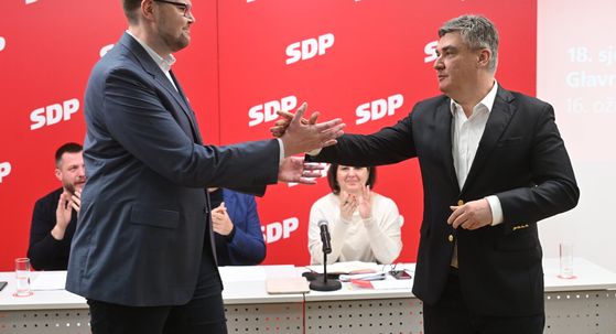 Uvodni govori Milanovića i Grbina - 37