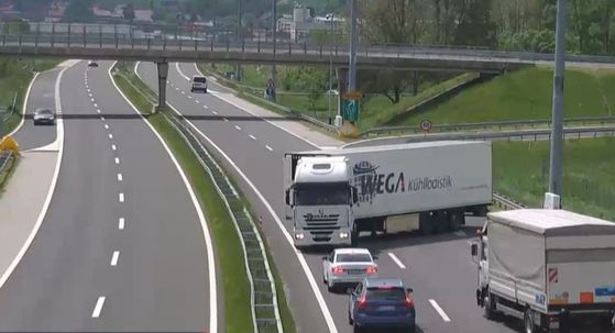 Kamion na A4 u krivom smjeru