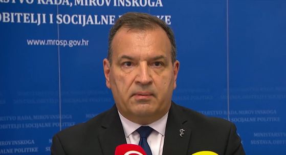 Vili Beroš, ministar zdravstva