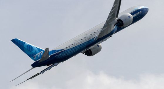 Boeing 777