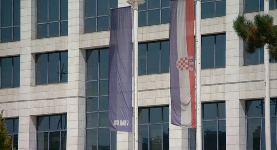 INA - 4
