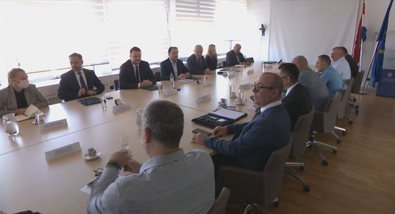 Pregovori Vlade sa sindikatima