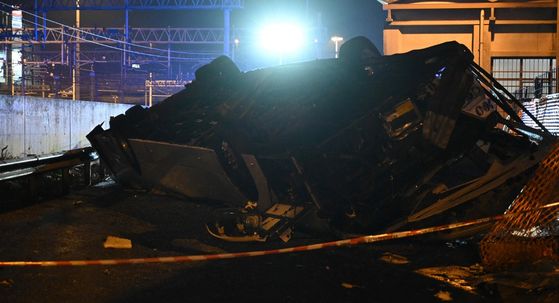 Autobus sletio s nadvožnjaka u Veneciji - 3