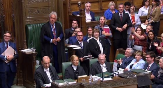 Britanski parlament (Foto: AFP) - 1