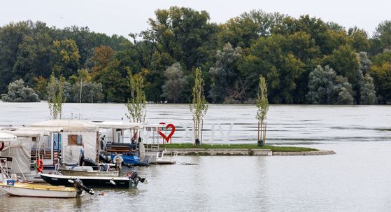 Vodeni val Dunava ušao u Hrvatsku