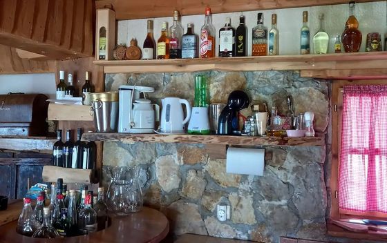 Drvena kuća s pogledom na Ramsko jezero u Hercegovini - 5