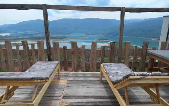 Drvena kuća s pogledom na Ramsko jezero u Hercegovini - 7