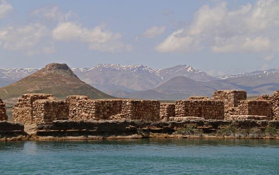 Takht-e Sulejman - 1