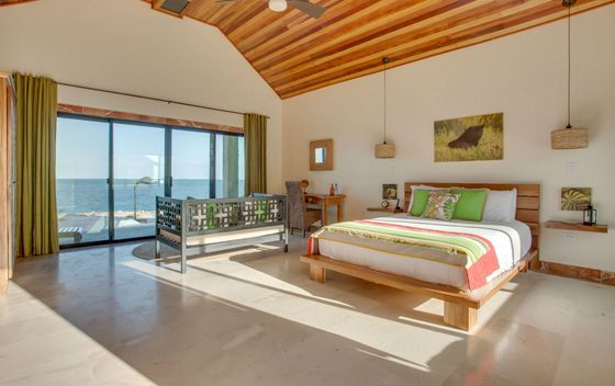 Little Harvest Caye - 2