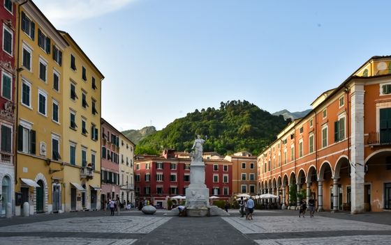 Carrara - 3