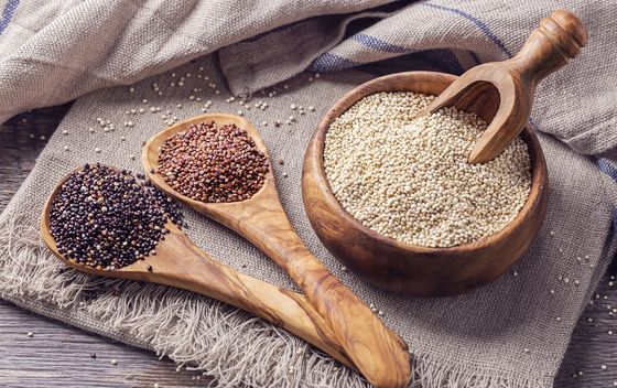 Bijela, crvena i crna kvinoja
