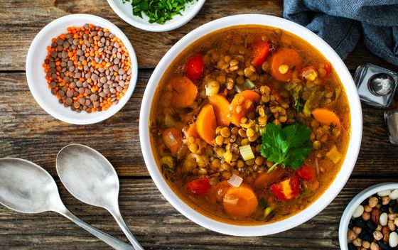 Varivo od leće i povrća