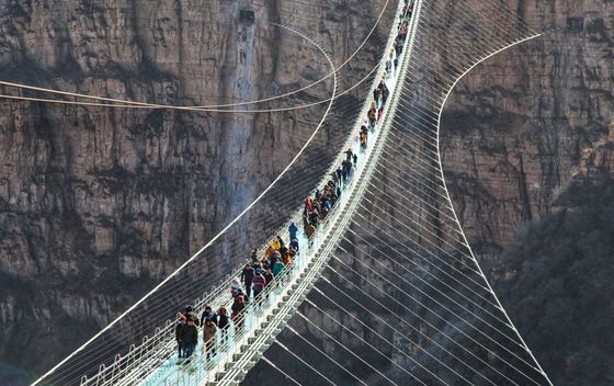 Najduži stakleni viseći most - 4