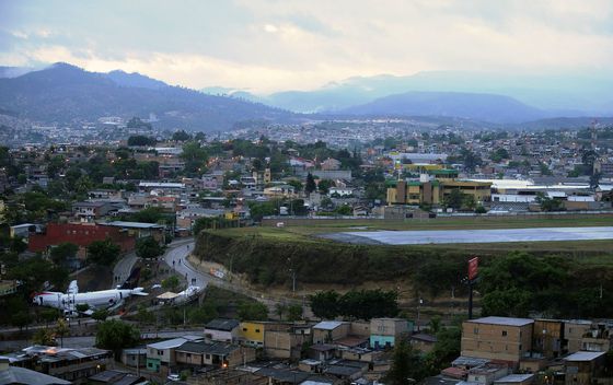 Aerodrom Toncontin, Honduras - 2