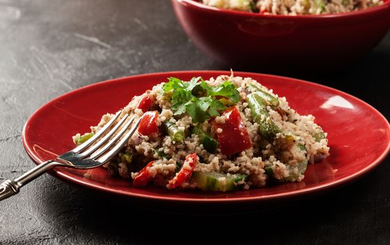 Salata s tunom i s kus-kusom