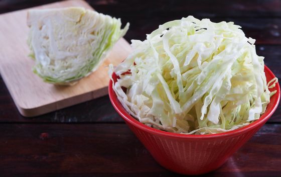 Kupus operite i očistite neposredno prije upotrebe