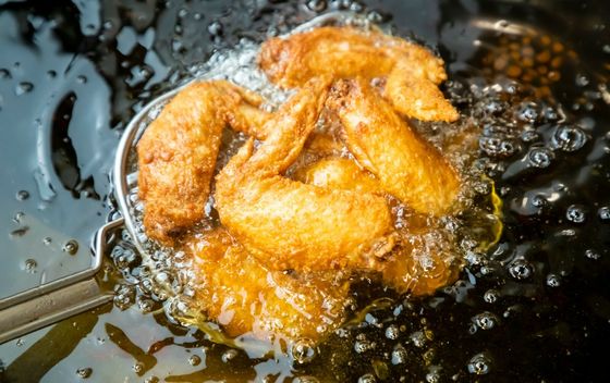 Hrana pržena u dubokom ulju ne bi trebala biti pretjerano masna ako se radi na pravi način