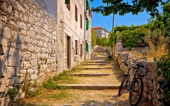 Prvić Šepurine - 10