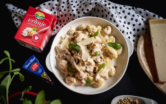 Kremozni njoki s piletinom i plavim sirom - 24