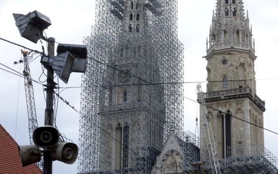 Nova skela na zagrebačkoj katedrali - 1