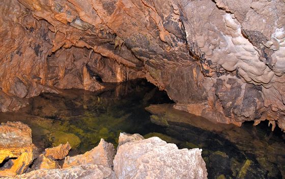 Špilja Vrelo