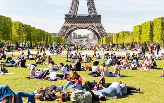 Mnogi dolaze u Pariz vidjeti poznate spomenike, ali i kušati lokalne specijalitete