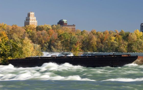 Olupina barže na Niagarinim slapovima - 3