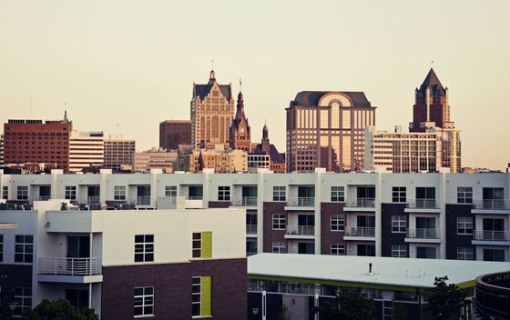 Milwaukee, Wisconsin, SAD