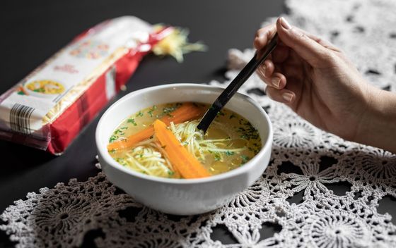 Bistra juha s rezancima s jajima