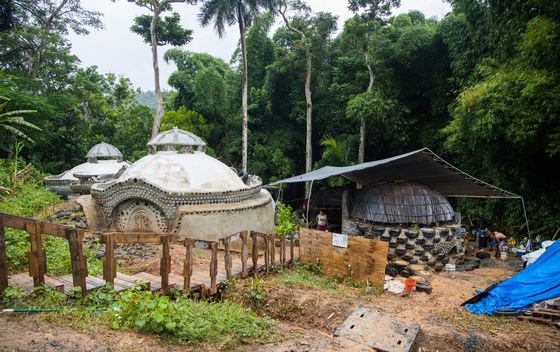 Earthship - 3