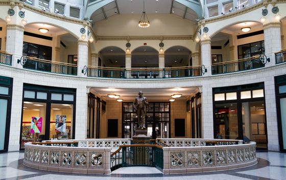 Šoping centar Grand Avenue Mall u centru Milwaukeea pretvoren je u stambeni kompleks