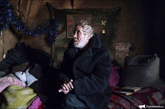 61-godišnji pustinjak Aleksandar Kuznjecov ne želi otići iz napuštene ruske vojne baze (Foto: Prima Media/Siberian Times)