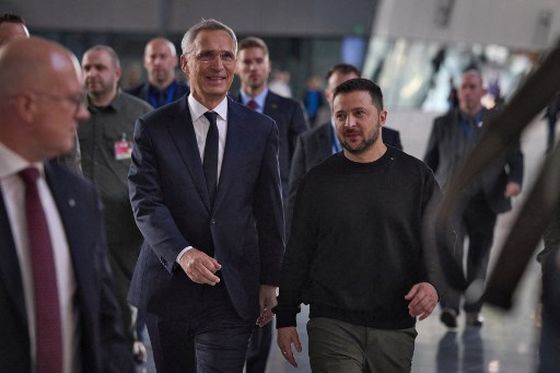 Stoltenberg i Zelensky na NATO sastanku