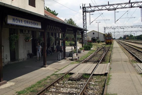 Željeznički kolodvor Nova Gradiška
