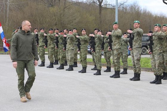 Ministar Anušić i general Kundid u obilasku vojnog poligona - 1