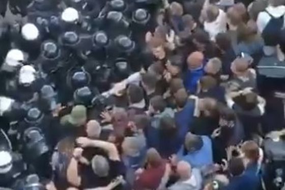 Srpska policija napala studente i građane u Novom Sadu