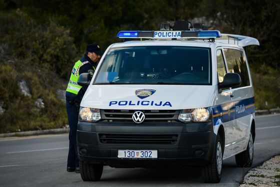 Policija