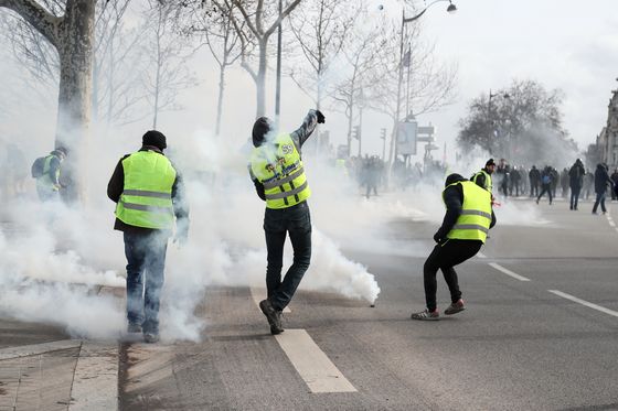 Novi prosvjedi žutih prosvjeda u Francuskoj (Foto: AFP)