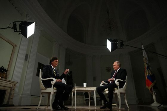 Tucker Carlson intervjuira Vladimira Putina