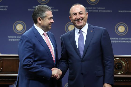 Sigmar Gabriel i Mevlut Cavusoglu, arhiva (Foto: AFP)