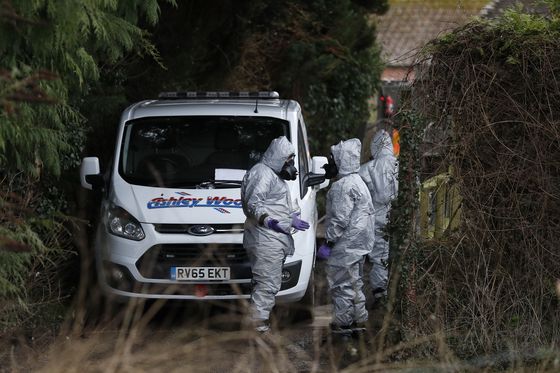 Forenzičari (Foto: AFP)
