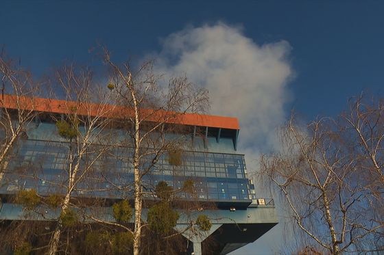 Baklje i topovski udari na derbiju