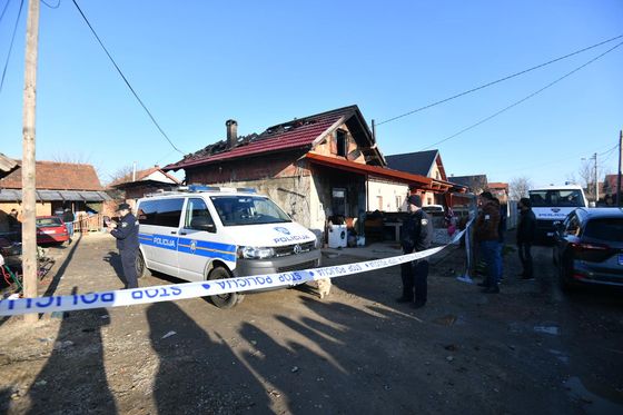 U požaru izgorjelo troje djece - 1