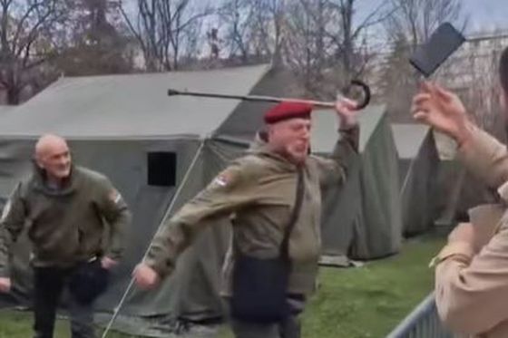 Napad u Pionirskom parku: Veteran JSO metalnim štapom udario građanina