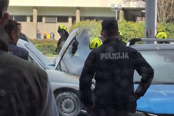 Zapalio se automobil ispred zgrade Općinskog suda u Zagrebu - 3