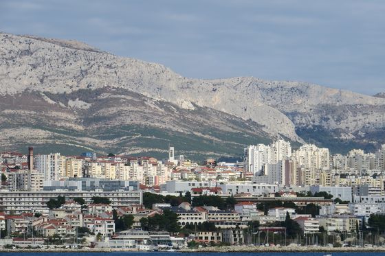 Pogled na Split s mora (Foto: Pixell)
