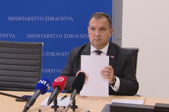 Vili Beroš, ministar zdravstva