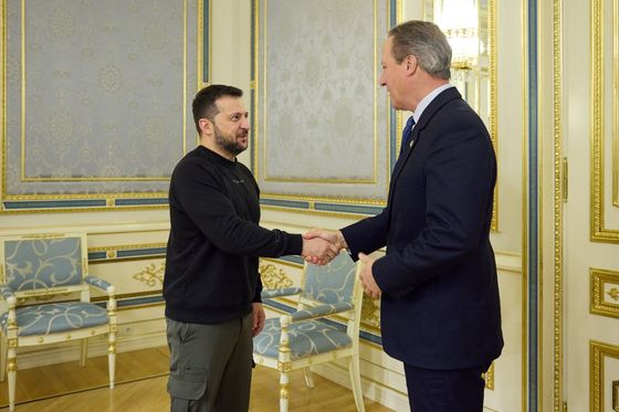 David Cameron u posjetu Vladimiru Zelenskom