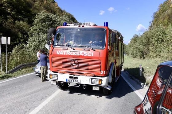 U teškoj nesreći poginule dvije žene i dijete (Foto: D.Ć./Klix.ba) - 3