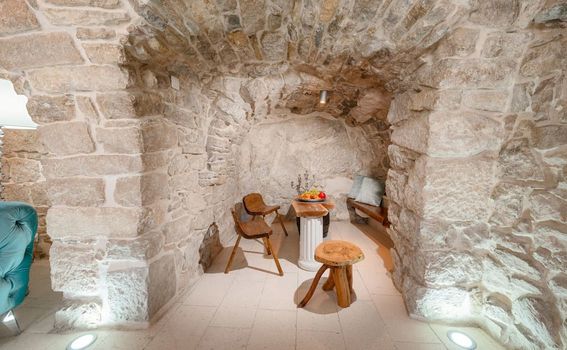 Stan u vinskom podrumu u Splitu - 2